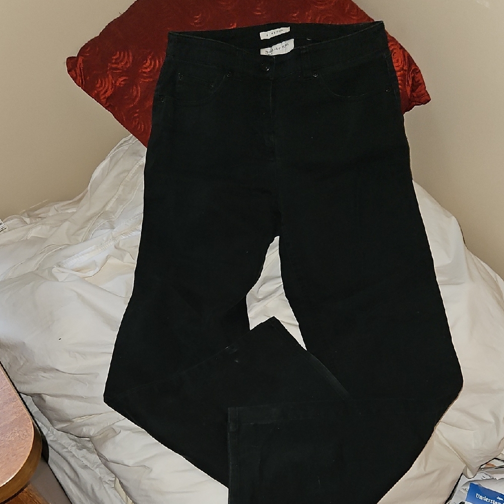 Jones New York sport JEANS SIZE 6